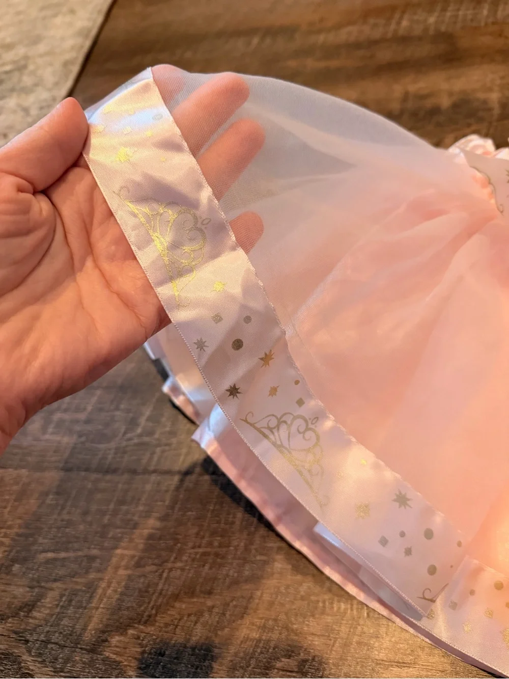 Disney Parks authentic princess tulle skirt in girls size 6/6X.